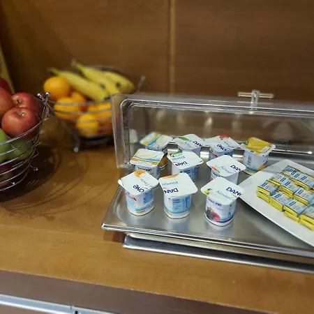 Pax Hotel Balatonalmádi