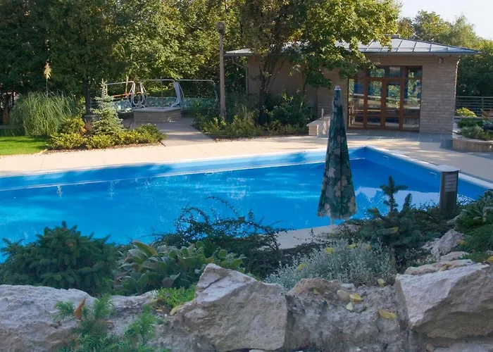 Hotel Pax Balatonalmádi