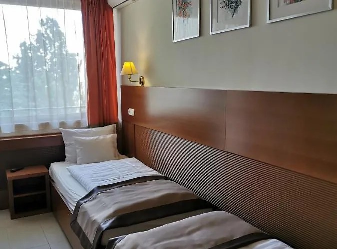 Hotel Pax Balatonalmádi