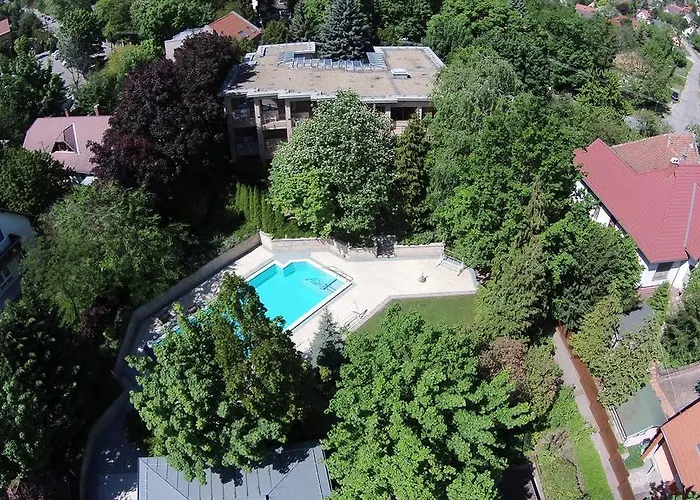 Pax 3* Balatonalmádi