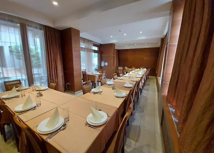 Pax 3* Balatonalmádi