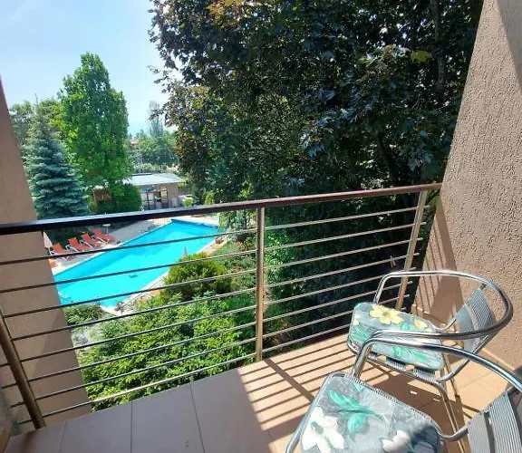Pax Hotell 3*